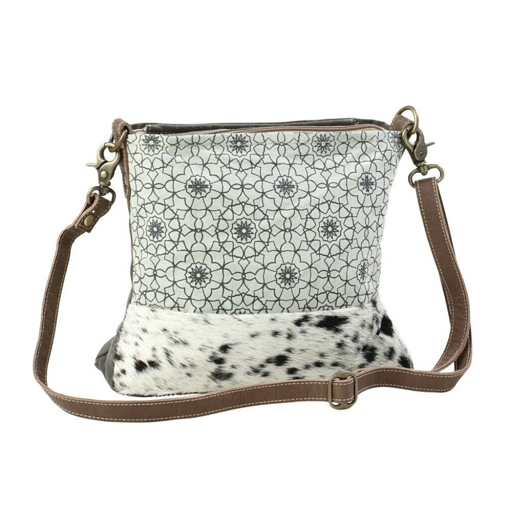 🌟DEAL OF THE DAY🌟 Floral Print & Hair Bag - Picture 2 of 4